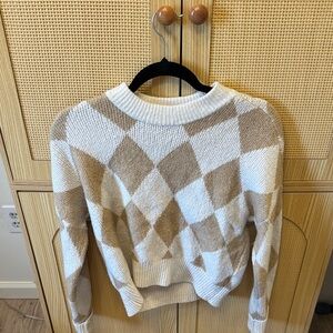 Abercrombie & Fitch Women's Argyle Sweater - White and Tan
